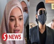 Actress Puteri Sarah Liyana Megat Kamaruddin was hit by her husband, actor and director Syamsul Yusof, in an incident in 2020, the Syariah Lower Court was told on Tuesday (March 7).&#60;br/&#62;&#60;br/&#62;This information was presented her lawyer Datuk Akberdin Abdul Kader after Syamsul had stated, through his lawyer, of his refusal to divorce his first wife.&#60;br/&#62;&#60;br/&#62;Read more at https://bit.ly/3ZM4FrK&#60;br/&#62;&#60;br/&#62;WATCH MORE: https://thestartv.com/c/news&#60;br/&#62;SUBSCRIBE: https://cutt.ly/TheStar&#60;br/&#62;LIKE: https://fb.com/TheStarOnline